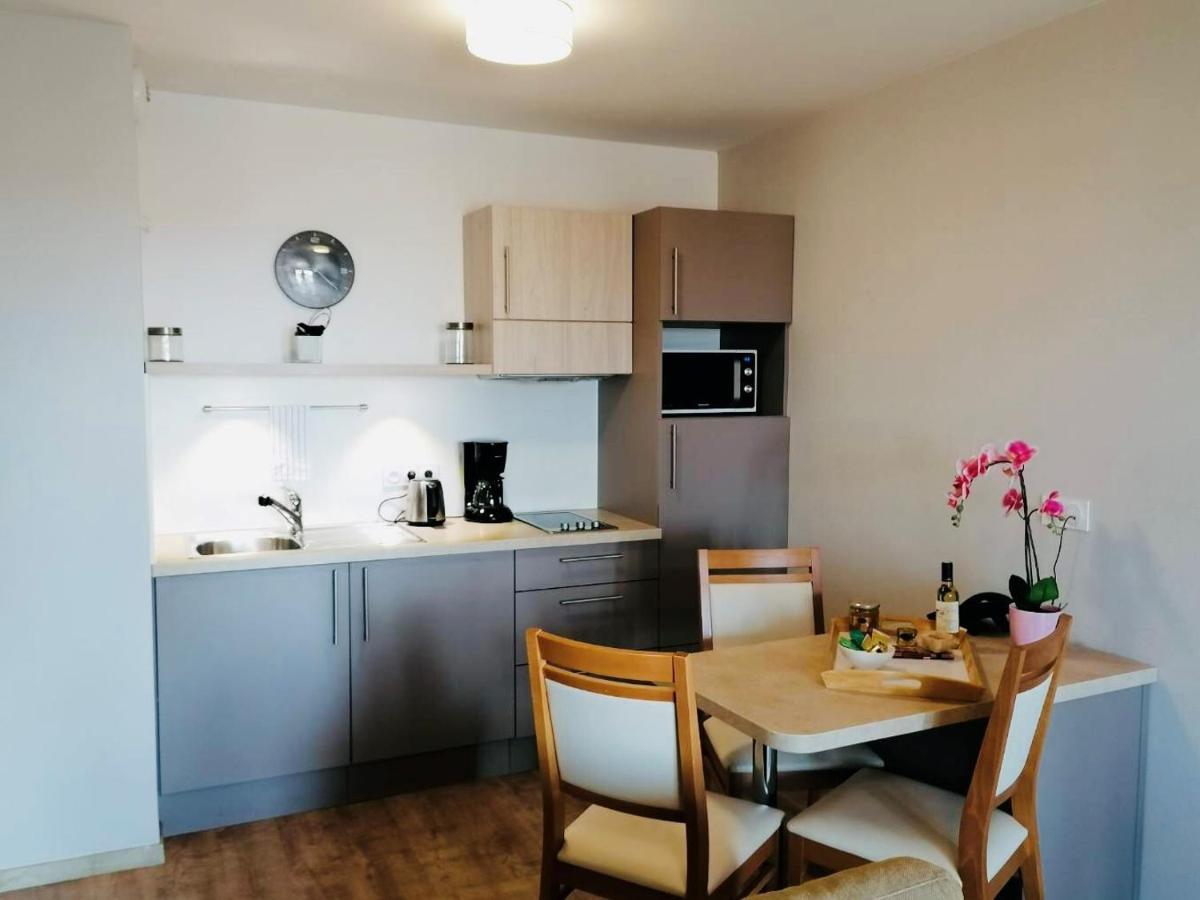 Aparthotel Domitys Les Raisins Bleus Villiers-sur-Marne Esterno foto